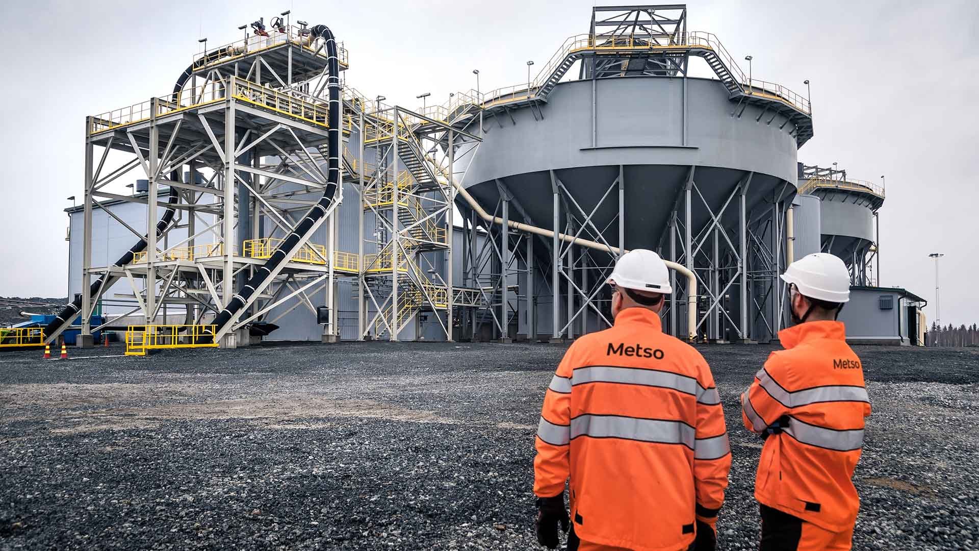 Two Metso workers on site