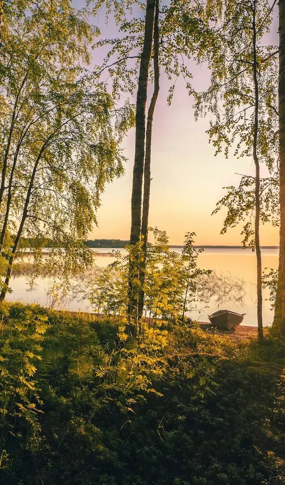 Finland 2 - tapio-haaja-YwfXOmnfdqs-unsplash