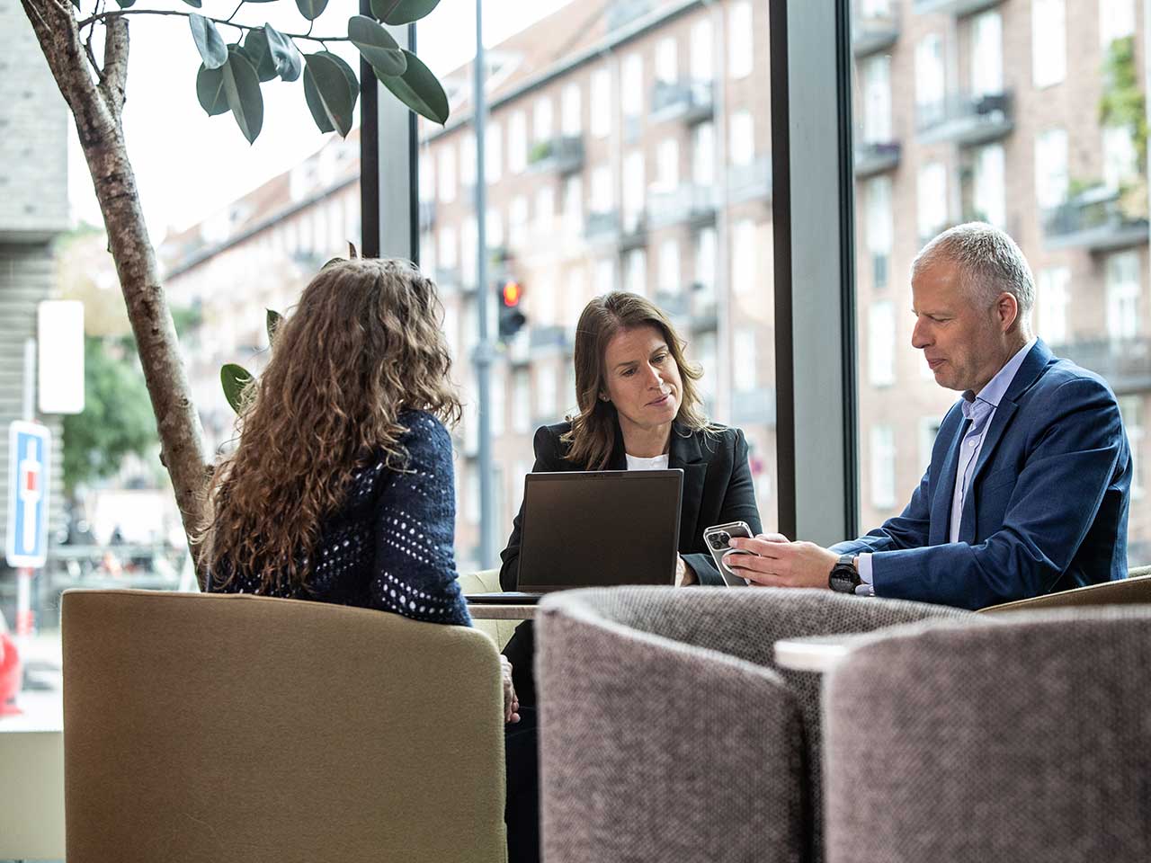 DK_TD_DX - danske-virksomheder-er-noedt-til-at-prioritere-b2b-onlinesalg